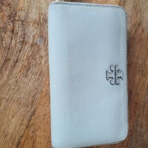 Tory Burch Taylor Zip Continental Wallet Light Blue